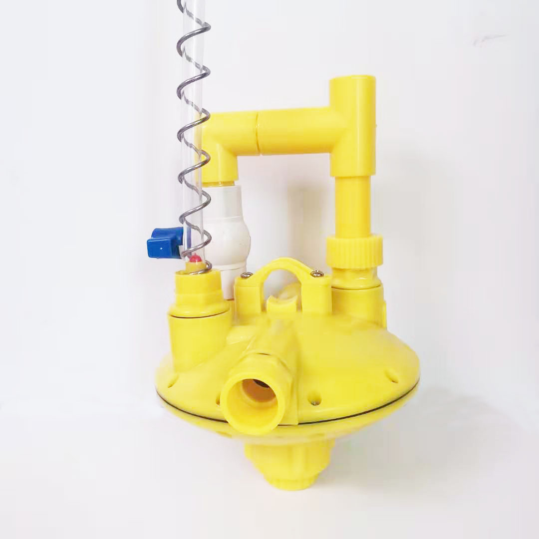 Pressure Regulator Plastic Pressure Water Regulator for Chicken
